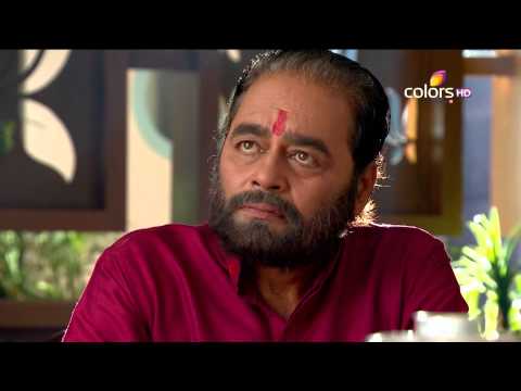 Madhubala - Agni who is badly hurt by the decision of Dauji to give the whole property to Raja, tries to burn both Raja and Madhu alive. But she is stopped by Leelavati who tells her to act with her brain...