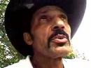 m. zydeco joe mouton montre sa fiert� que son fils parle cr�ole.