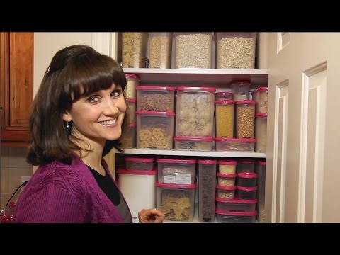 how to organize tupperware