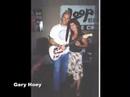 videos de Cara Carriveau on 97.9 WLUP 