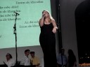 Sonja Paskin Szenkier cantando 