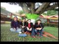 Angel77 La Esencia video promocional con su staff