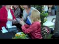 Cybill Shepherd visits the Pageant of the Masters