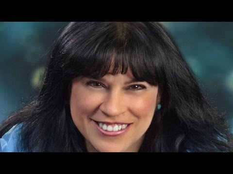 The World's Fastest Speaking Woman 11 Words Per Second - Fran Capo