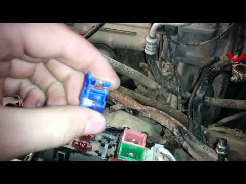 how to pull a fuse in a car