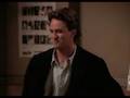 Friends - Chandler chocking on gum