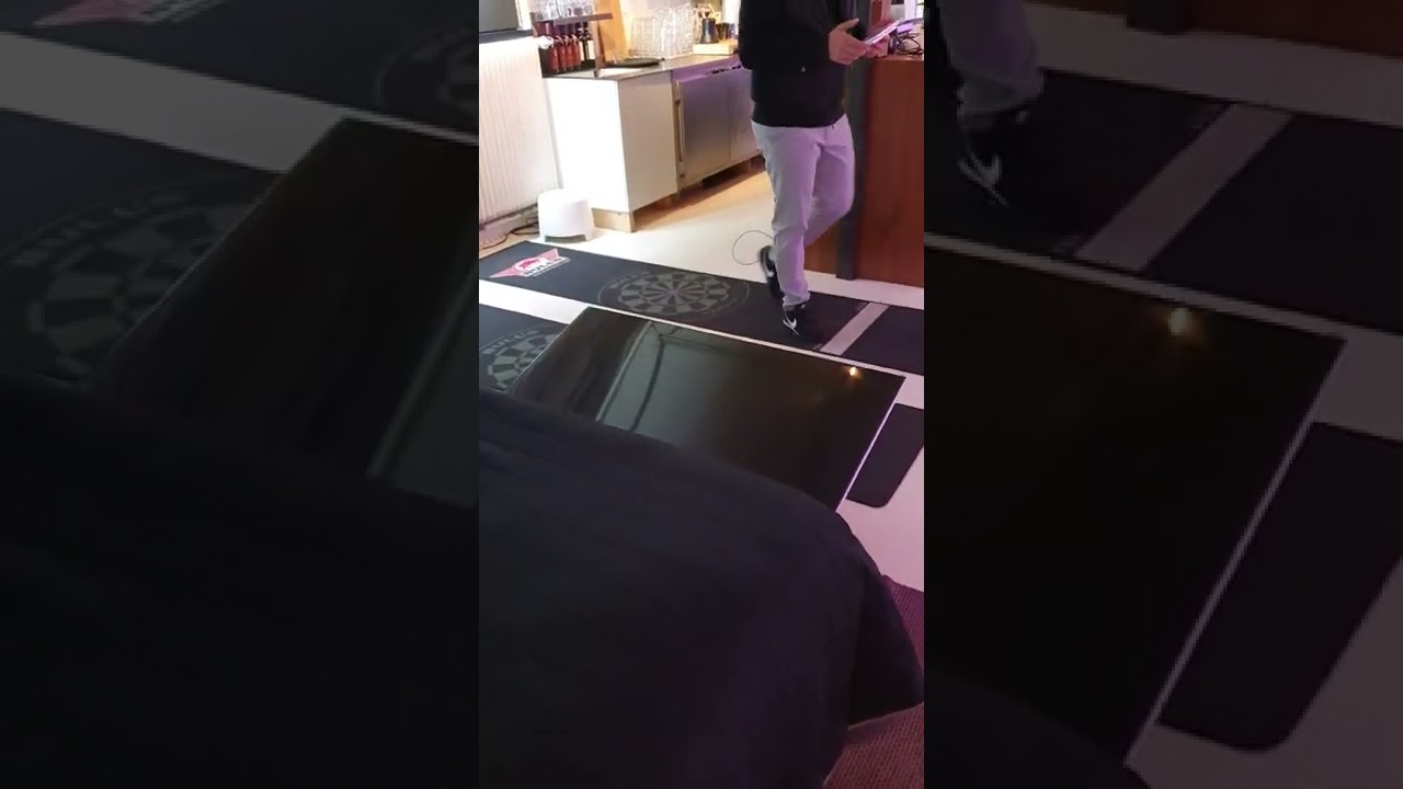 Smart Home lösning. Inbyggda TV-skärmar i vägg/säng. Distansstyrning.