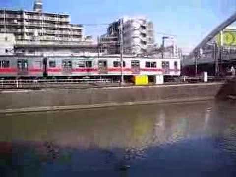 相鉄ジョイナスに進入する相模鉄道新７０００系