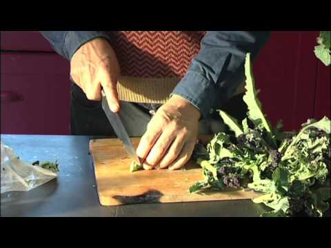 how to cook purple sprouting broccoli