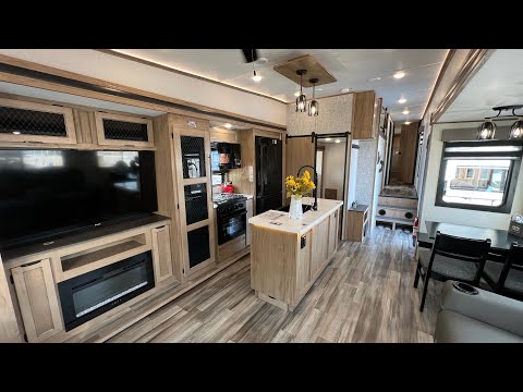 Thumbnail for Mobile office and spacious rear living room sleeps 8 people! Sabre 36FLX Video