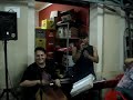 LEANDRO BARRETO CANTA TEMPO PERDIDO NO CALÇADÃO.mpg
