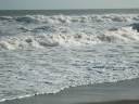 Mare in tempesta con cavalloni e tthonni Mare in tempesta con cavalloni e tthonni