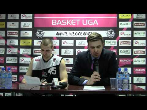 Dainius Adomaitis i Paweł Leończyk po meczu z Anwilem Włocławek Konferencja prasowa po meczu Anwil - Czarni