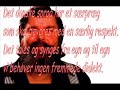John Mogensen synger om hvem der har ejendomsretten til Danmark.