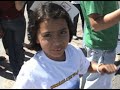 Protesta contra venta de sopa de aletas Protesta contra venta de sopa de aletas
