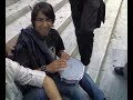 taksimde otob�s bekleyi? emreden yani benden darbuka ?ov :D