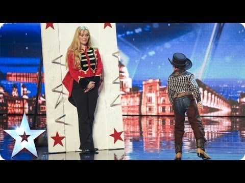 Simon - See more from Britain's Got Talent at http://itv.com/talent Child circus performer Edward Pinder leaves the Judges on the edge of their seats as the chucks k...