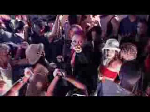Video de Papi Chulo... Te Traigo El MMMM de Don Omar