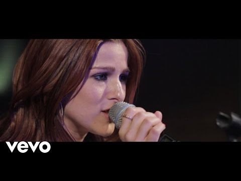Cassadee Pope – I Wish I Could Break Your Heart (Live)
