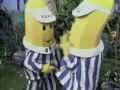 the bananas are chasing the teddies!
again!