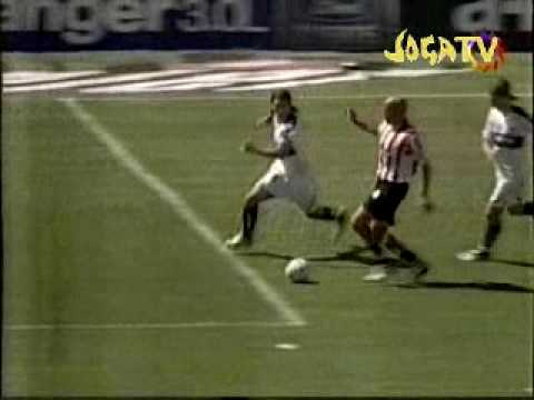 Joga Bonito - Estudiantes de La ...