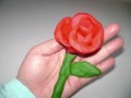 Manualidades con Niños: Como hacer una rosa de masilla senci