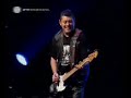 cabe�as no ar - hora de acordar - ao vivo no pavilh�o atlantico.
lista completa das musicas deste concerto:
- hora de acordar
- a corrente do jogo
- o deserto do sara
- o cheiro dos livros
- o jardim da mocidade
- o sobrescrito ( rio grande )
- a fisga ( rio grande )
- fui �s sortes e safei - me ( rio grande )
- o baile da biblioteca
- dia de passeio ( rio grande )
- o primeiro beijo
- jesus no secundario
- a seita tem um radar