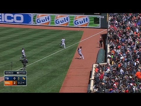 Video: TB@BAL: Loney makes a great catch in foul territory