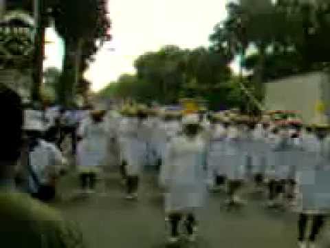 mita en aaron - marcha de la banda mita en aaron y rosinin rep dominicana contra la violencia infantil.