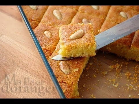 gâteau tunisie - La basboussa est un délicieux gâteau oriental à base de semoule imbibé dans du sirop. Il existe plusieurs variétés de basboussa, celle que je vous propose es...