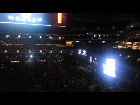 Opening to concert @ Cowboys Stadium