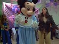 Baby Mickey y Minnie bailando reaggeton