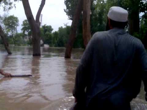 Lluvias e inundaciones continúan amenazando a Pakistán