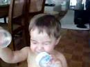 thomaz fazendo careta thomaz fazendo careta