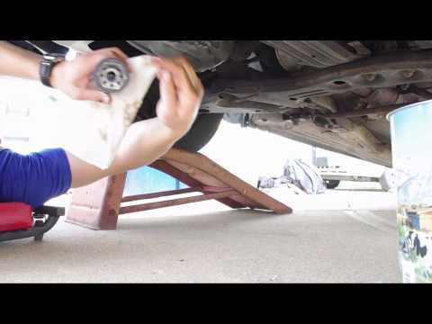 how to change an oil in a car