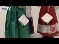 Click here to watch this video Η παράδοση σε μικρογραφία!