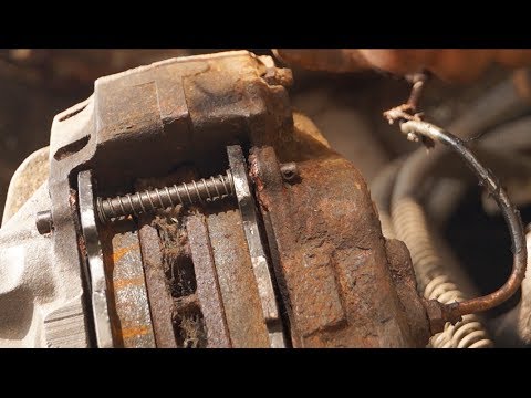 Land Rover brake pad retainers front axle – How to identify.