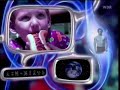 Stellen Sie sich einmal vor, Sie sind ein Außerirdischer, haben mit ihrem Raumschiff gerade unzähligeLichtjahre hinter sieh gelassen und steuern auf den Planeten Erde zu. Ihre Mission ist es, diesenPlaneten zu erkunden, mit den Bewohnern Kontakt aufzunehmen, um Wissen und Informationenjeglicher Art auszutauschen. Falls dies alles positiv verlaufen würde und Sie sich von der Aufrichtigkeitund Friedfertigkeit der Bewohner überzeugt hätten, könnte die Erde in den Verband derintergalaktischen Föderation aufgenommen werden. Infolge dessen wäre es dann möglich, daßKontakte mit den Bewohnern anderer Planeten auf offener Basis stattfinden, was eine sprunghafteEntwicklung im Bewußtsein der Erdenbürger, aber auch in den Bereichen der Technologie und desGesundheitswesen, zur Folge haben könnte.Nachdem Sie jetzt in die Erdumlaufbahn eingedrungen sind, schalten Sie Ihren Monitor ein, umetwaige Sendewellen aufzufangen. Sie erwischen auch prompt einen Nachrichtensender, der Ihnenüber die Vorgänge auf der Erde berichtet. Dabei werden Sie erkennen, daß Sie es hier mit einemkriegerischen Planeten zu tun haben, dessen Bewohner seit Jahrtausenden, nicht wie man zuerstannehmen sollte, gegen einen feindlichen Planeten verteidigen, sondern sich gegenseitig umbringen.Sie stellen fest, daß auf den ersten Blick kein Konzept hinter den Kriegen ersichtlich ist, da die einenwegen ihres Glaubens kämpfen, die anderen wegen ihrer Hautfarbe. Es gibt welche, die mit derGröße ihres Landes nicht zufrieden sind, andere kämpfen ums Überleben, da sie nichts zu essenhaben. Manche haben nur das Geld im Sinn, aber insgesamt geht es jedem zuerst einmal um siehselbst. Sie merken, daß dieser Planet noch gar nicht reif für die Informationen und die Technologie ist,die Sie anzubieten haben. Egal in welchem Land Sie niedergehen würden, man würde IhreGeschenke ganz bestimmt nicht zum Wohle der gesamten Erdenbewohner benutzen, sondern wiedernur für die eigensüchtigen Interessen der entsprechenden Führer des Landes.______________________________Imagine you are an extraterrestrial, have just crossed uncountable light-years andare now approaching the planet Earth. It is your mission to reconnoiter this planet, toestablish contact with its inhabitants to exchange information and knowledge of any kind. Ifthis proves positive and you are convinced of the sincerity and peacefulness of the people,Earth could be accepted into the Intergalactic Federation. Then it would be possible to haveopen contacts with inhabitants of other planets which would cause a rapid development ofthe earthlings' consciousness and in their technology and health service.After entering orbit you switch on your monitor to receive eventual signals. You get anews station reporting on what's happening on Earth. Thus you recognize that this is awarring planet where for thousands of years people fought, maimed and killed, not, as youwould at first assume, enemy planets, but EACH OTHER.You soon realize that there is no concept behind these wars, because some fight fortheir religion, others because of the color of their skin. There are some who are unsatisfiedwith the size of their country and others fight just to survive, as they have no food. Somehave only financial gain in mind, but on the whole, everyone is mainly concerned abouthimself. You realize that this planet is not at all ready for the information and the technologythat you have to offer. No matter which country you would choose to land in, your giftswould certainly not be used for the good of everyone on Earth, but again just for the selfishinterests of those leading that country.(Source/Quelle: Secret Societies of the 20th century, Jan van Helsing)