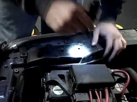 How to change or replace Volkswagen VW Golf 2004 Headlight