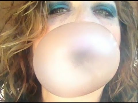 how to remove chewing gum from hair