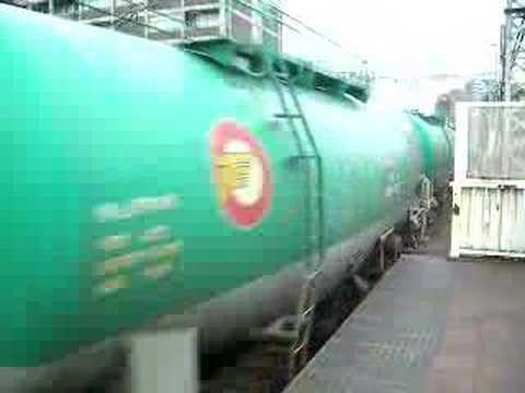 EH200牽引石油列車 Oil Train