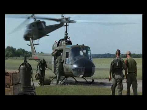 vijetnam - Forrest Gump arriving with chopper in 'Nam.