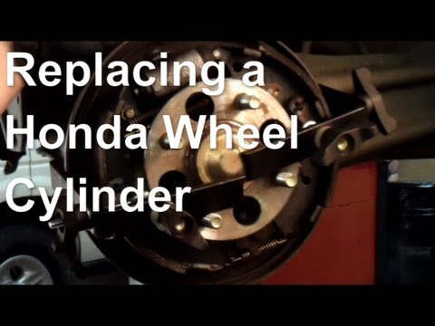 How To Replace a Leaking Wheel Cylinder On Rear Drum Brakes (example Honda Civic)