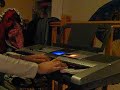 a nouveau bliss, jou� cette fois-ci au clavier �lectronique.