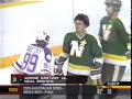 Gretzky fights Broten