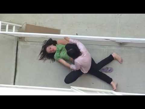 Catfight at 6am. Две пьяные ТП устроили разборки 6 утра
