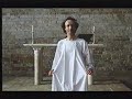 Roberto Benigni - Il piccolo diavolo defilè in chiesa