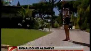 Vzonethethao1 - Ronaldo noi cau vi bi san duoi.avi