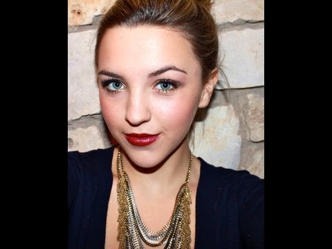 Holiday Makeup: Gold Smokey Eyes & Dark Berry Lips!