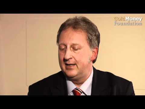 The acceptance of the euro and prospects for the US